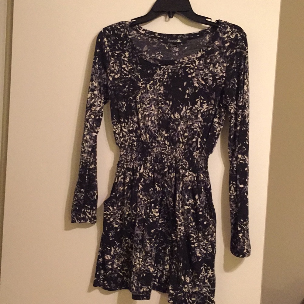 Black and White printed long sleeve dress